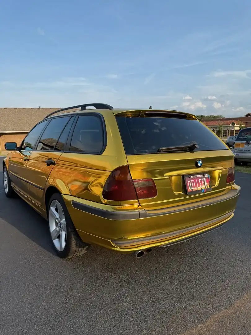 This stunning custom vehicle project showcases a sleek design with a professional ceramic coating, expertly completed by Layrite Customs in the Liberty, MO area.