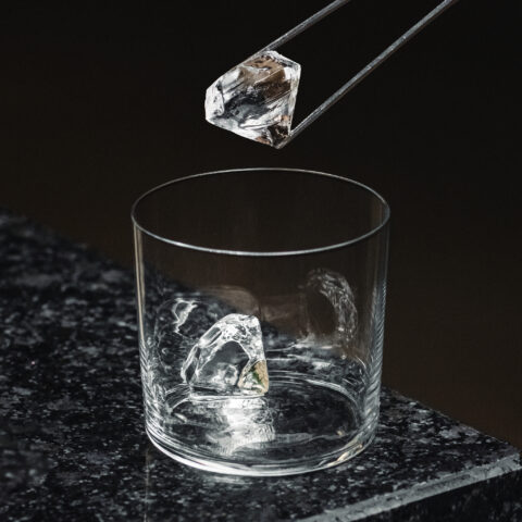 Gheață Ice Lab tăiată în formă de diamant