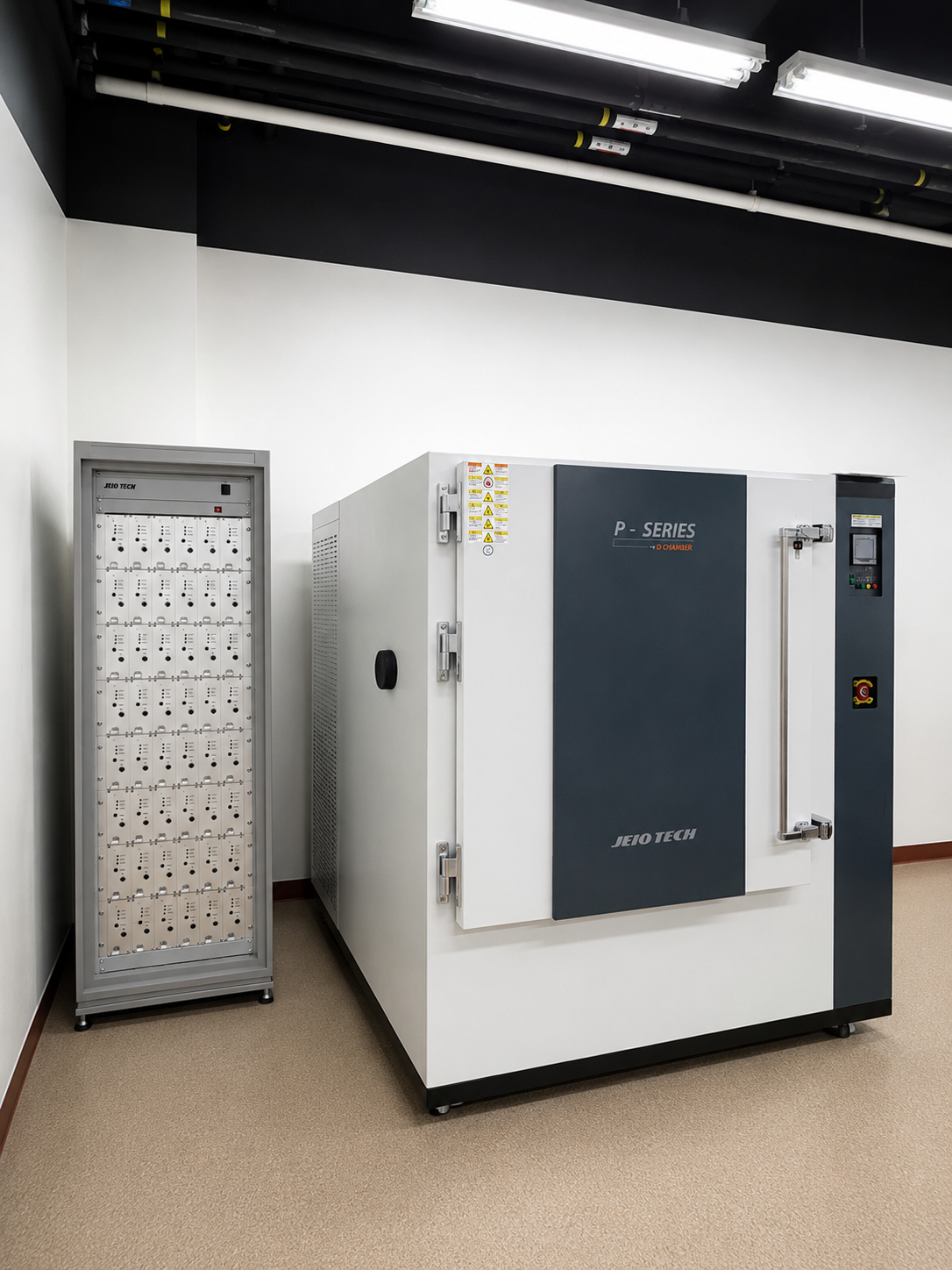 image of assembly process (for a manufacturing plant)