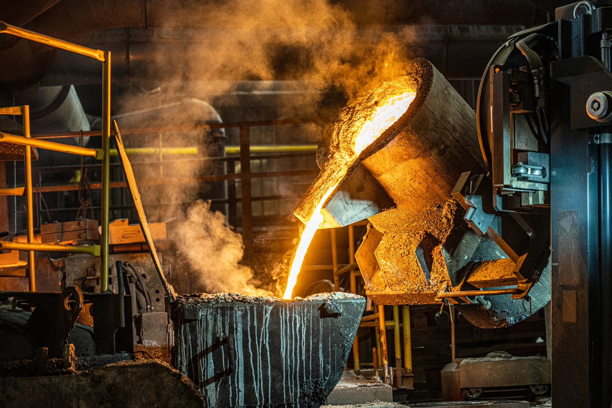 Industrial centrifugal pumps for steel manufacturing and processing applications