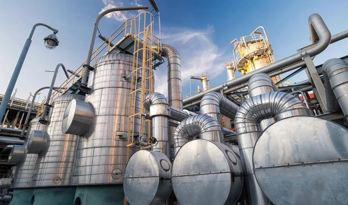 Corrosion-resistant centrifugal pumps for fertilizer manufacturing and chemical processing