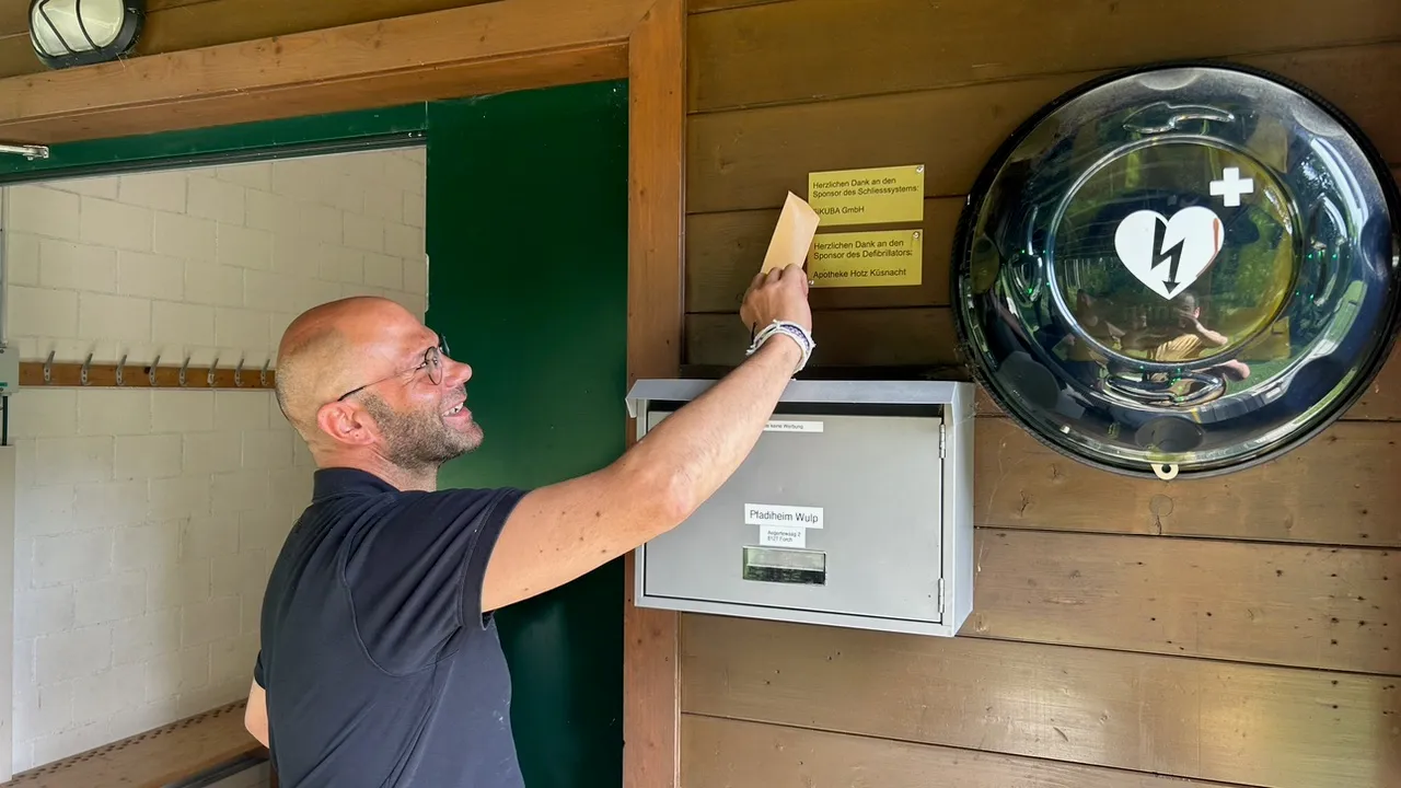 Sponsorentafel im Pfadiheim mit Dank an die SiKUBA GmbH für das Schliesssystem