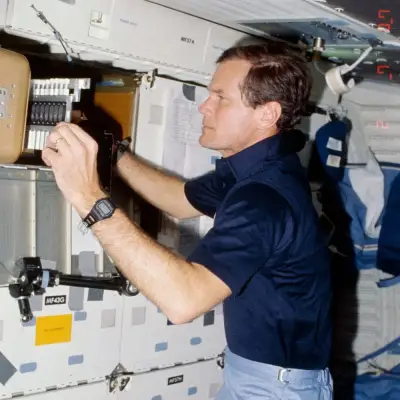 Bill Nelson using a Casio watch in Space