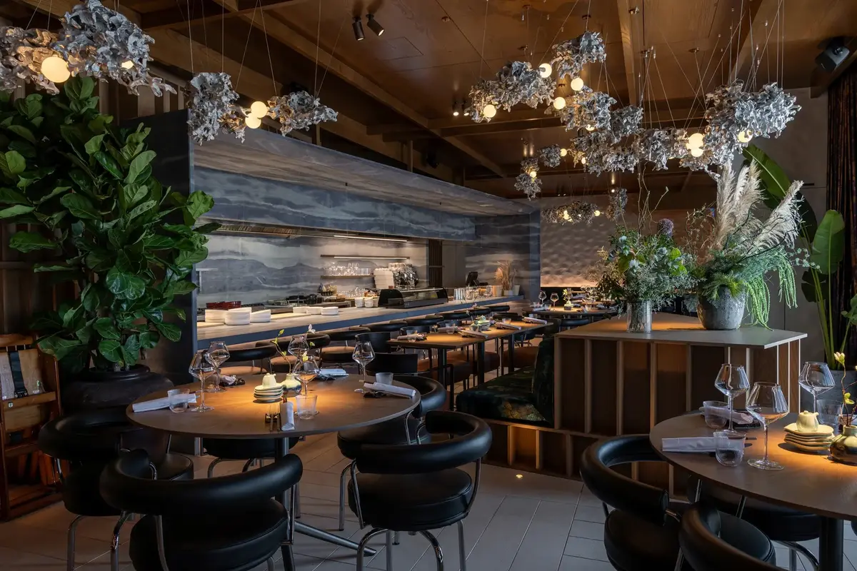 Interior photo of the Cutfish restaurant