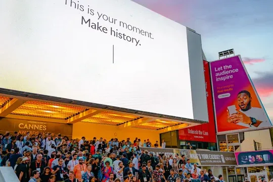 Le Palais des Festivals à Cannes pendant le Festival des Jeux