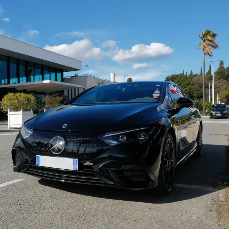 Mercedes EQE Privilege Avenue, véhicule VTC électrique haut de gamme à Cannes