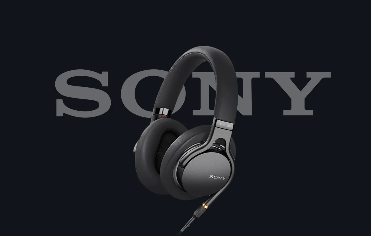 closed-back podcasting headphones