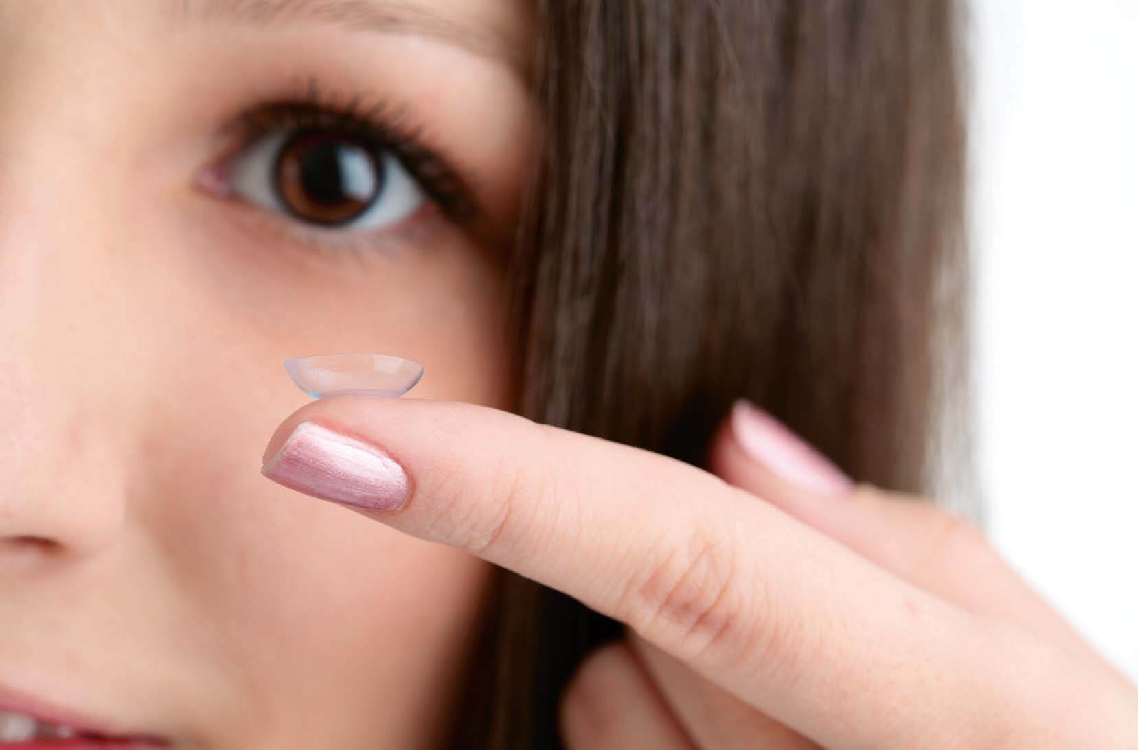 6 Dangerous Mistakes Contact Lens Wearers Make