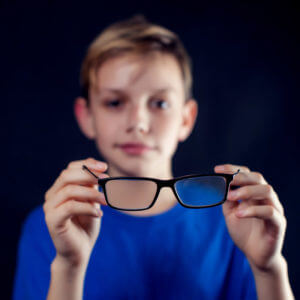 Can Nearsightedness Be Controlled?