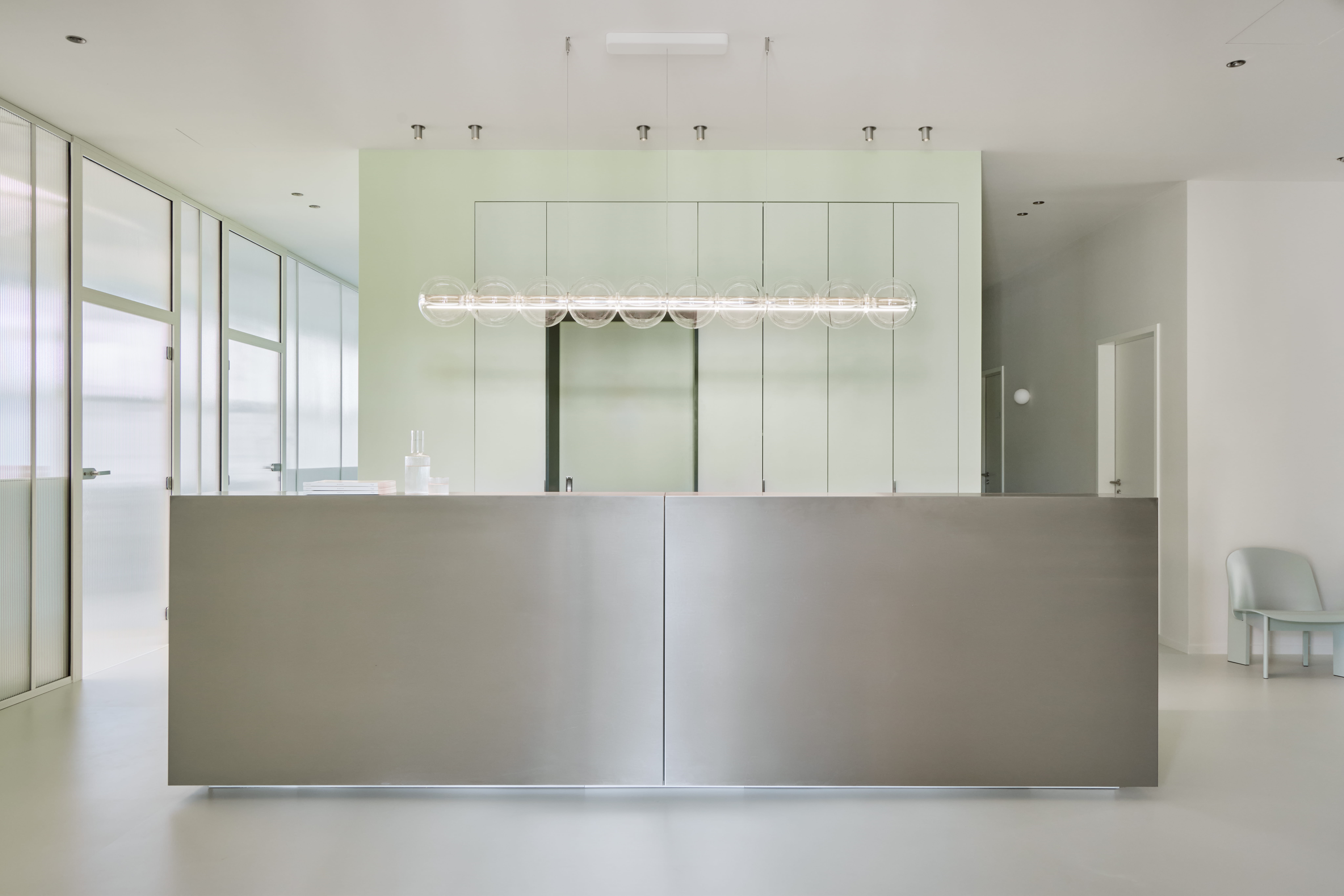 AtelierAnjora_Orthospace_Zahnarztpraxis_Interior Design_Empfangsbereich