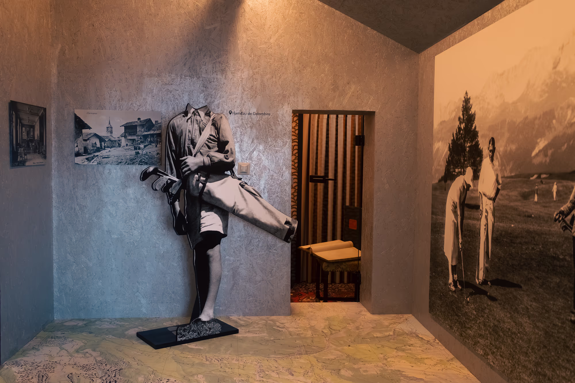 Photo d'une figurine en bois réalisée pour l'écomusée de Colombire.