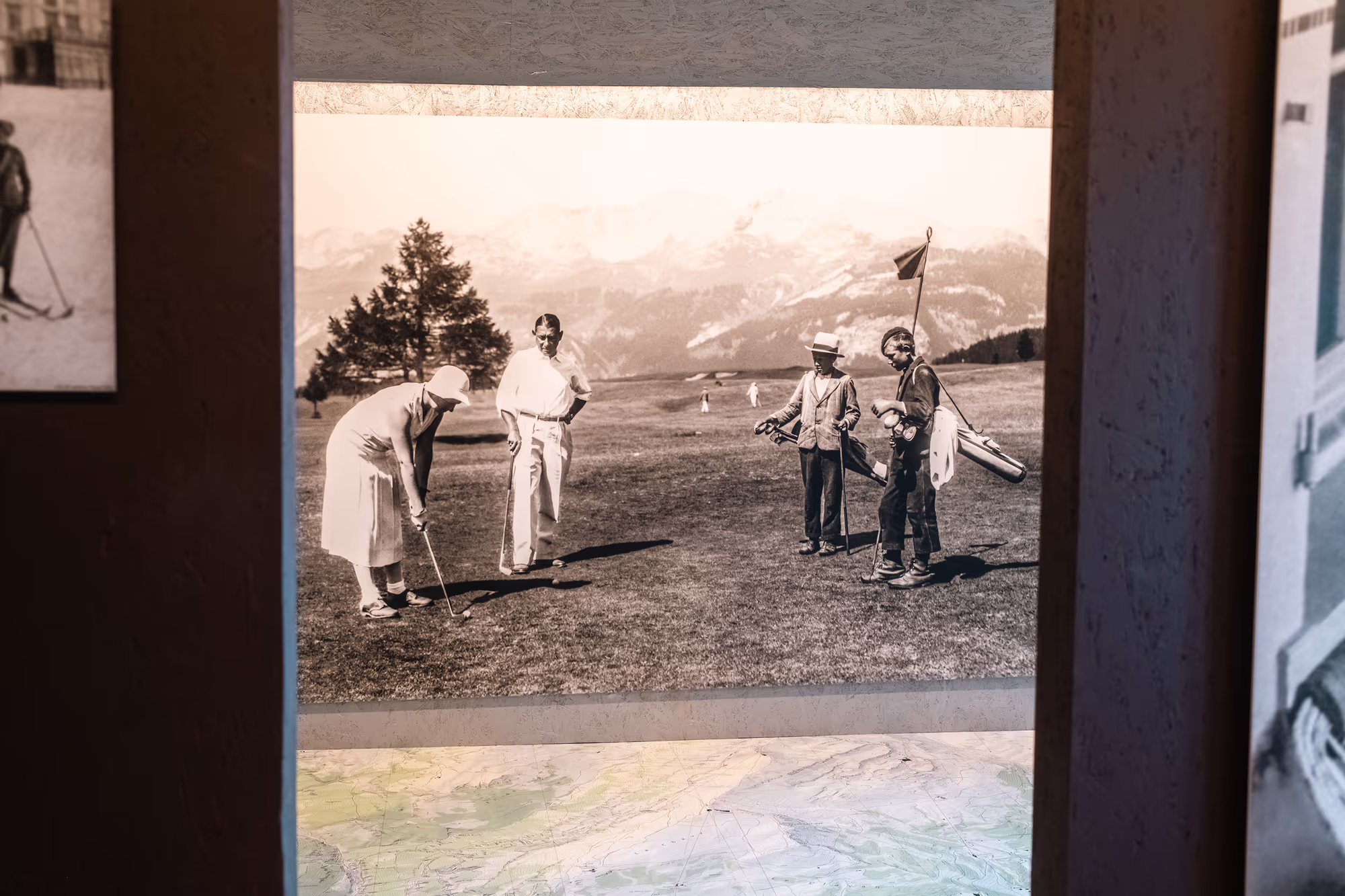 Photo de la scénographie pour l'écomusée de Colombire, ici grand tirage photographique sur dibond