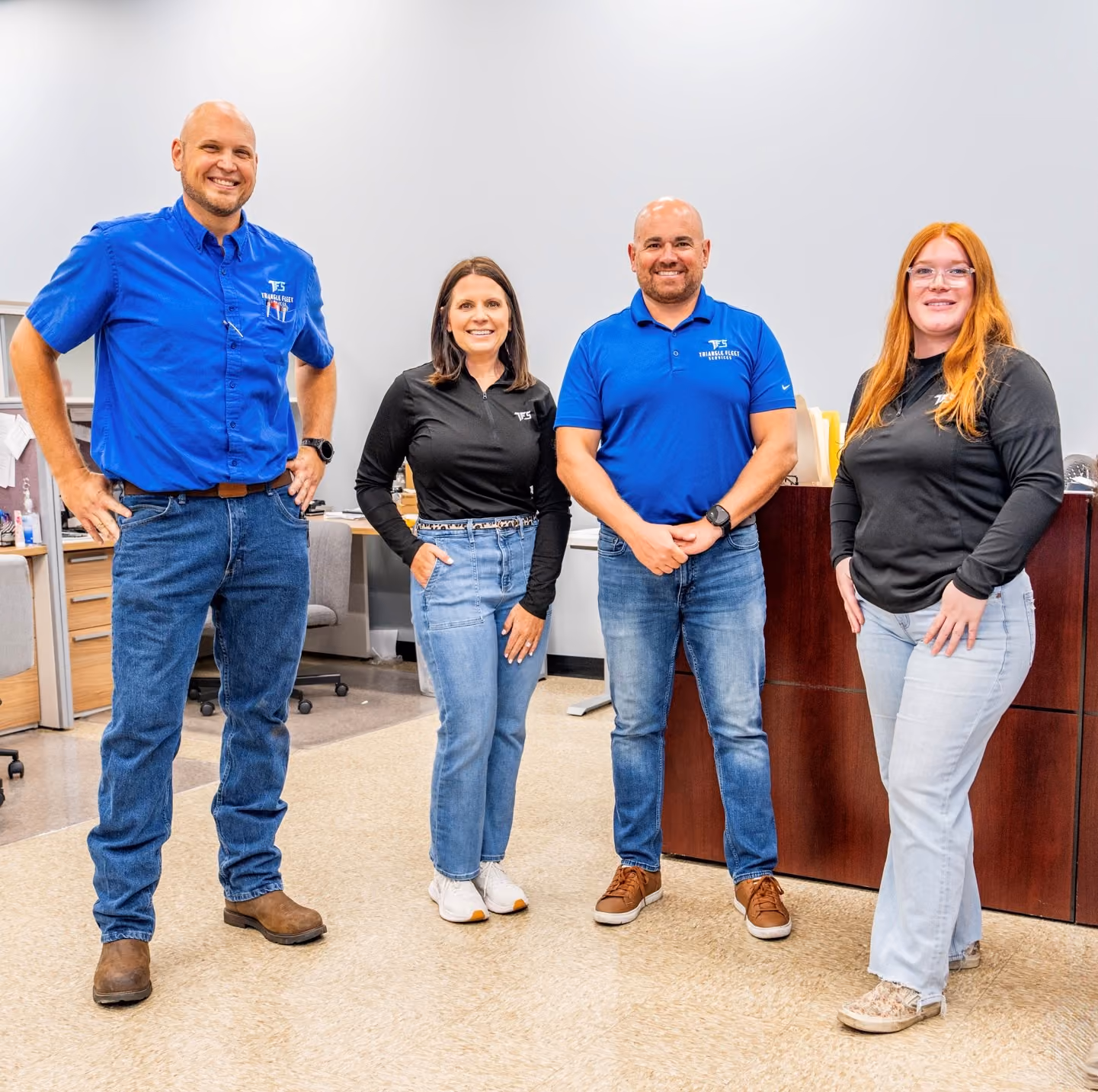 truck repair shop team