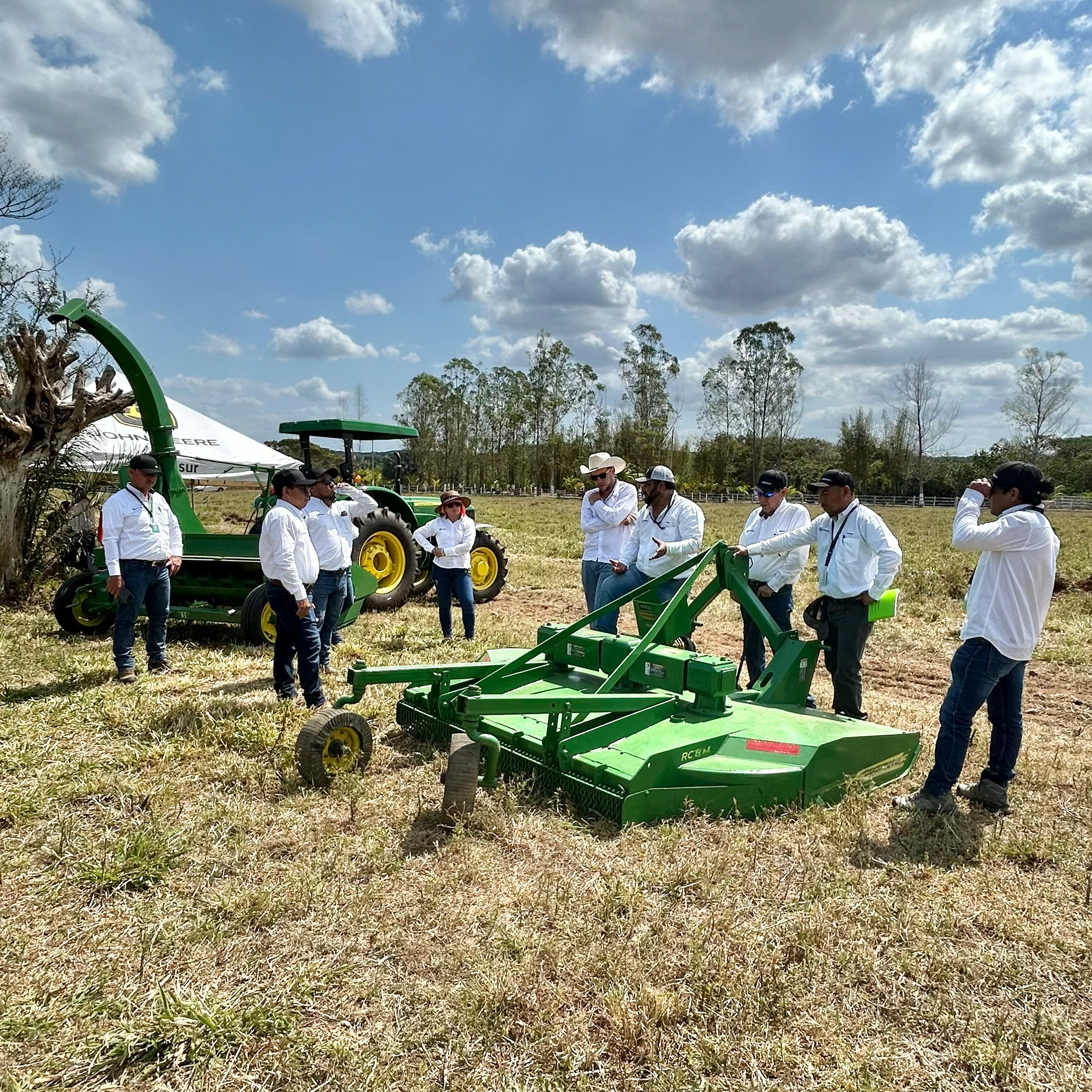 Chapeadora-john deere capacitacion