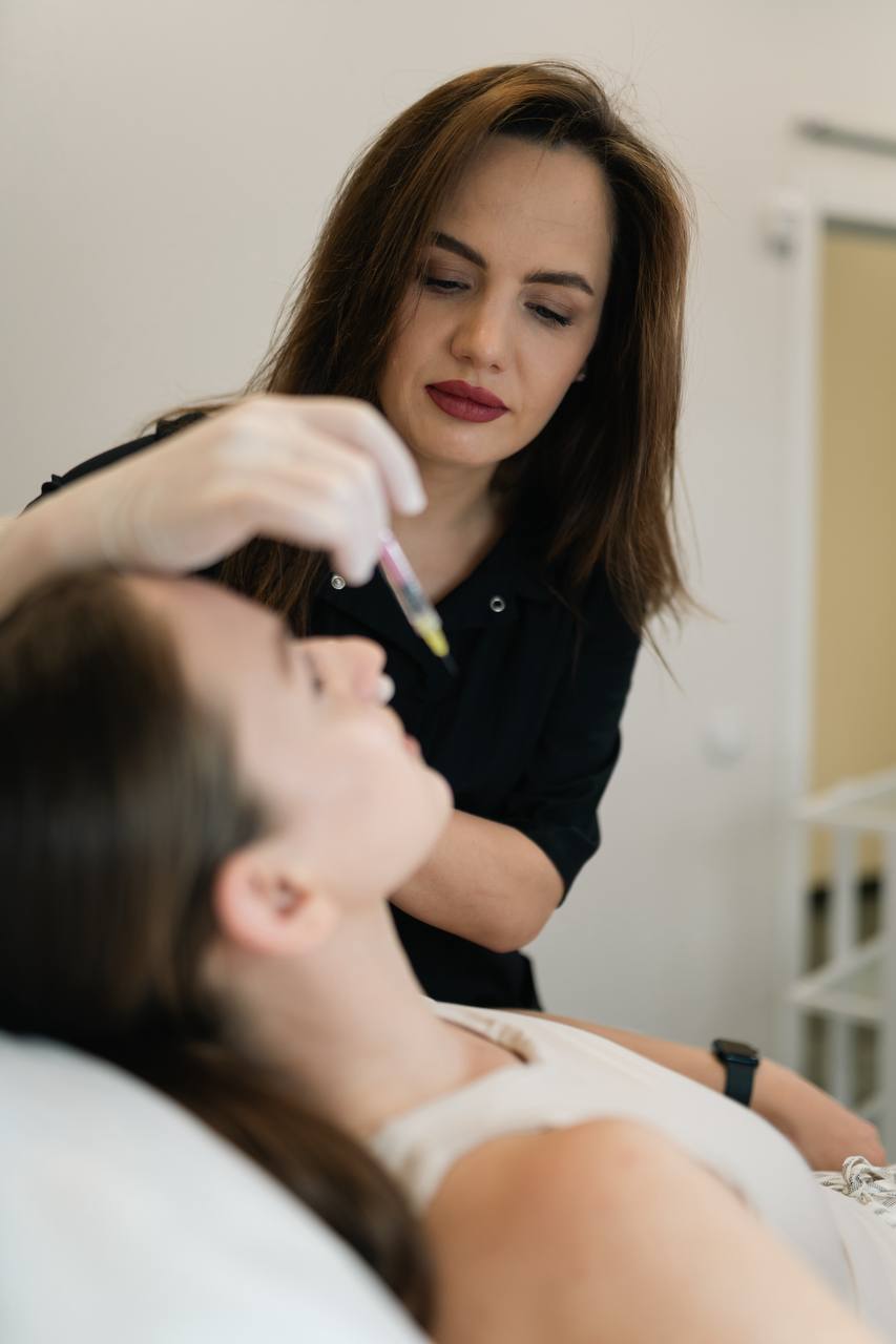 Rectangular content area with rounded corners, displaying an image placeholder.