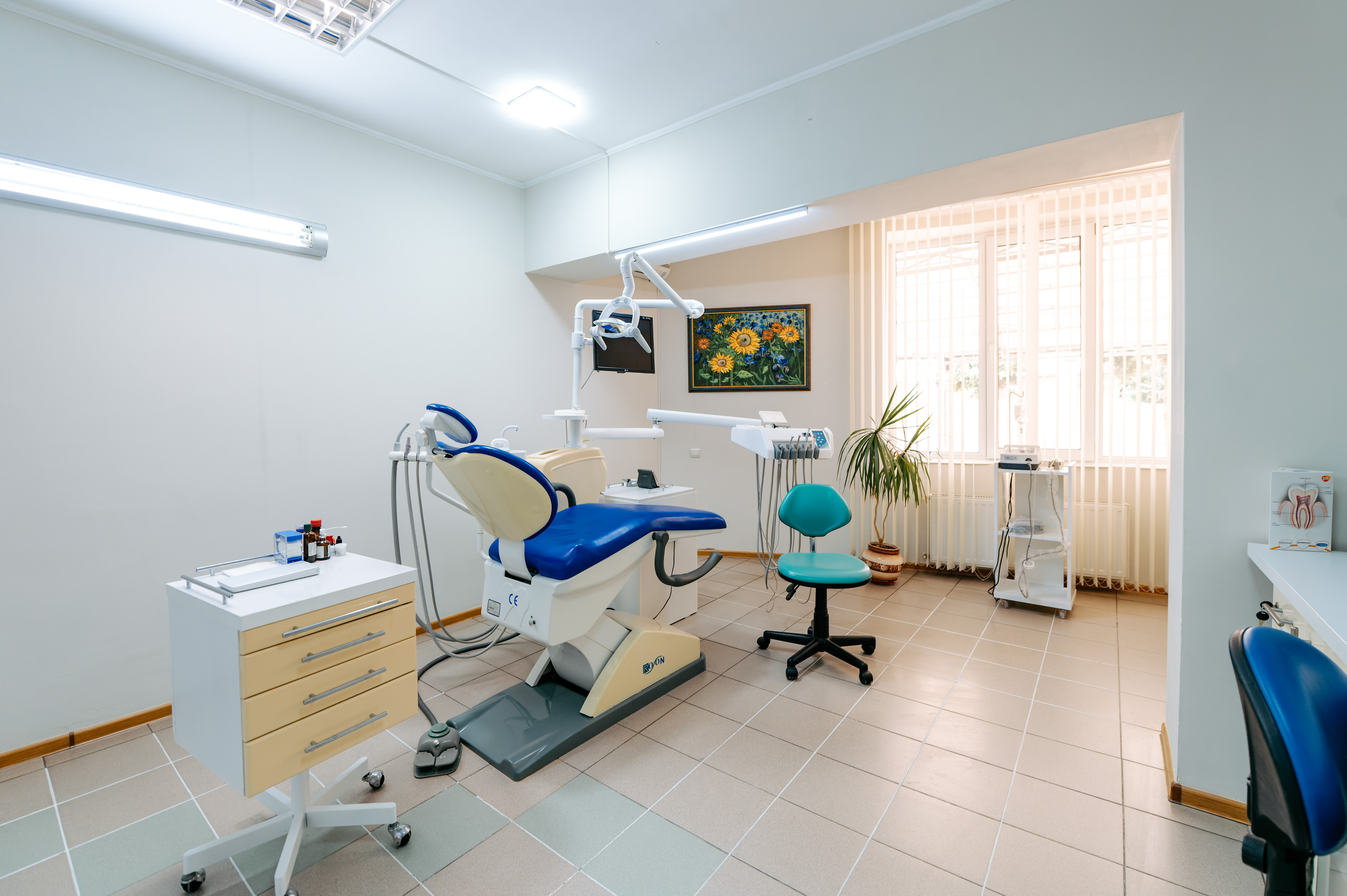 Rectangular content area with rounded corners, displaying an image placeholder.