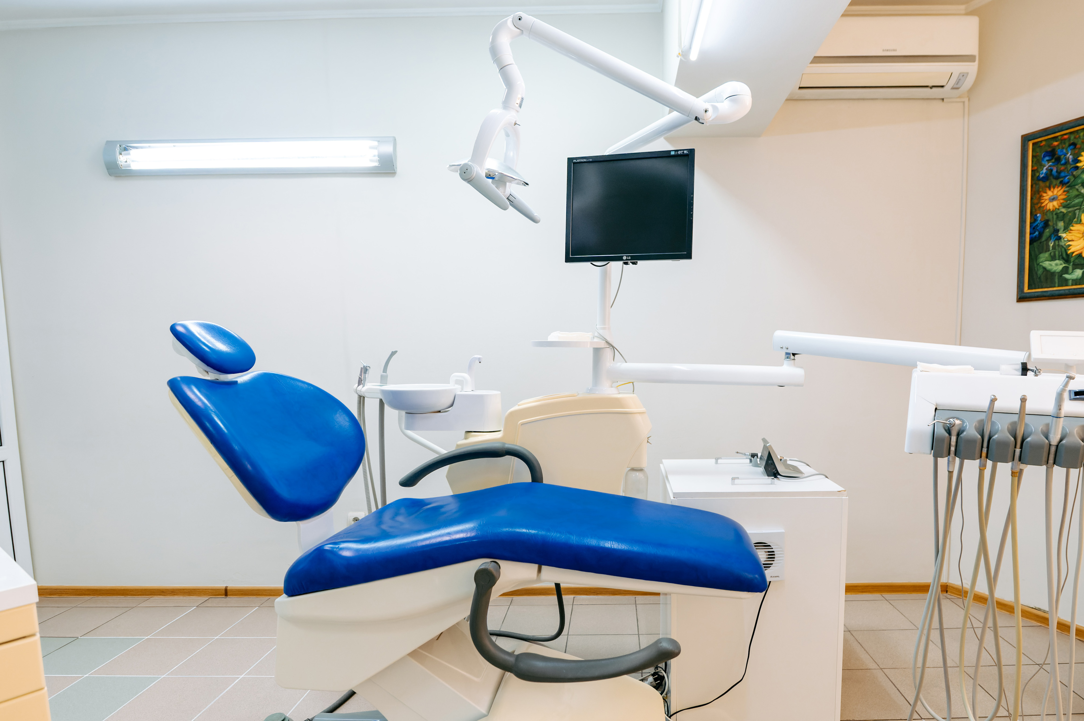 Rectangular content area with rounded corners, displaying an image placeholder.