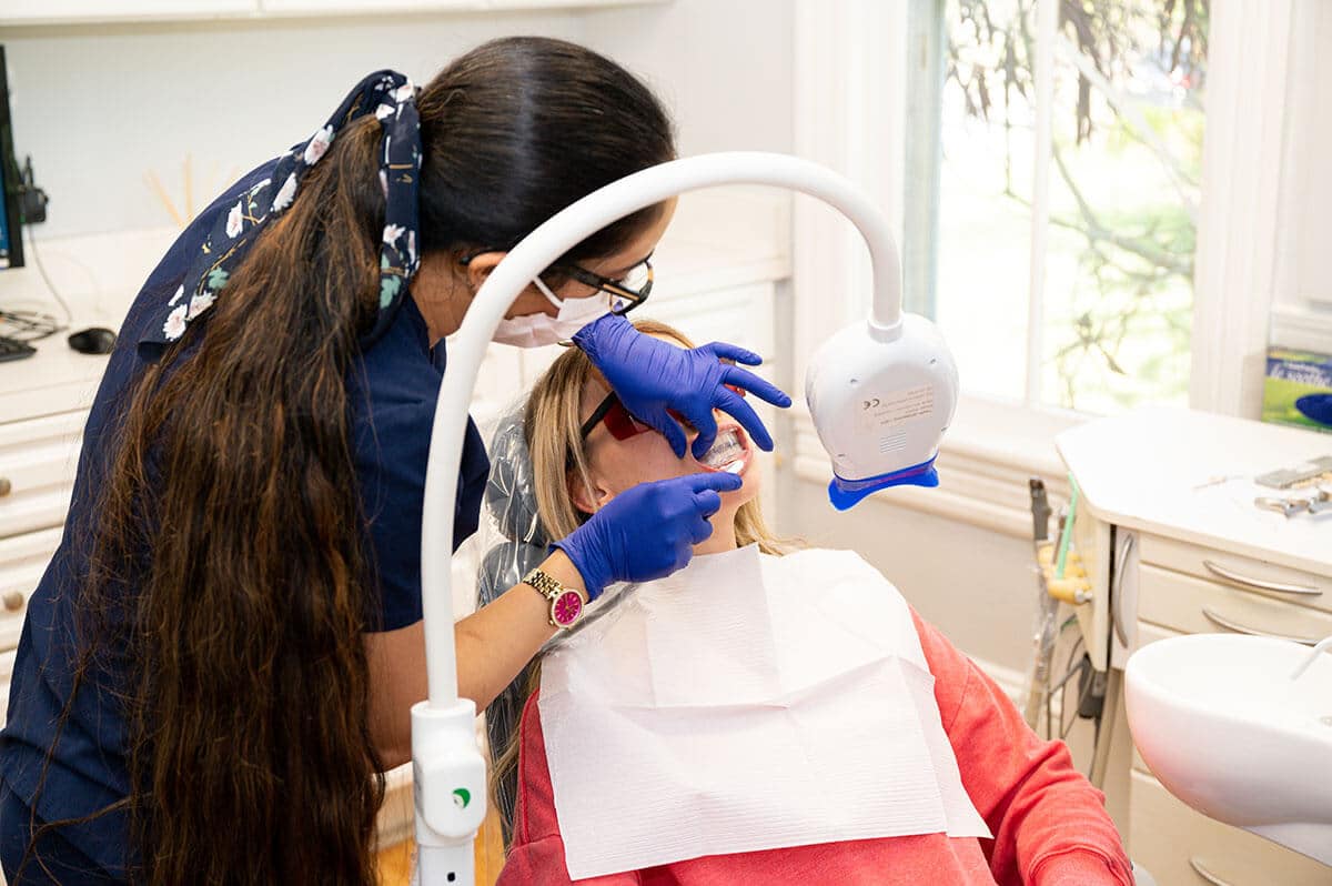 Dentals whitening