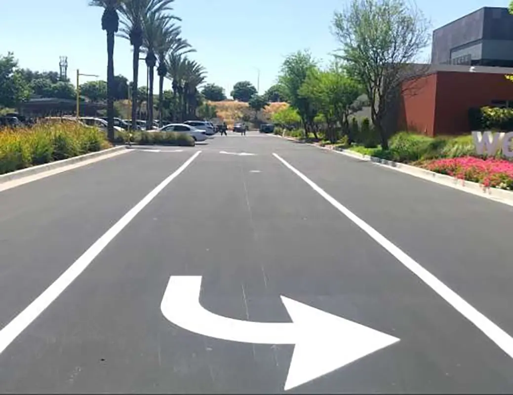 turn arrow on pavement