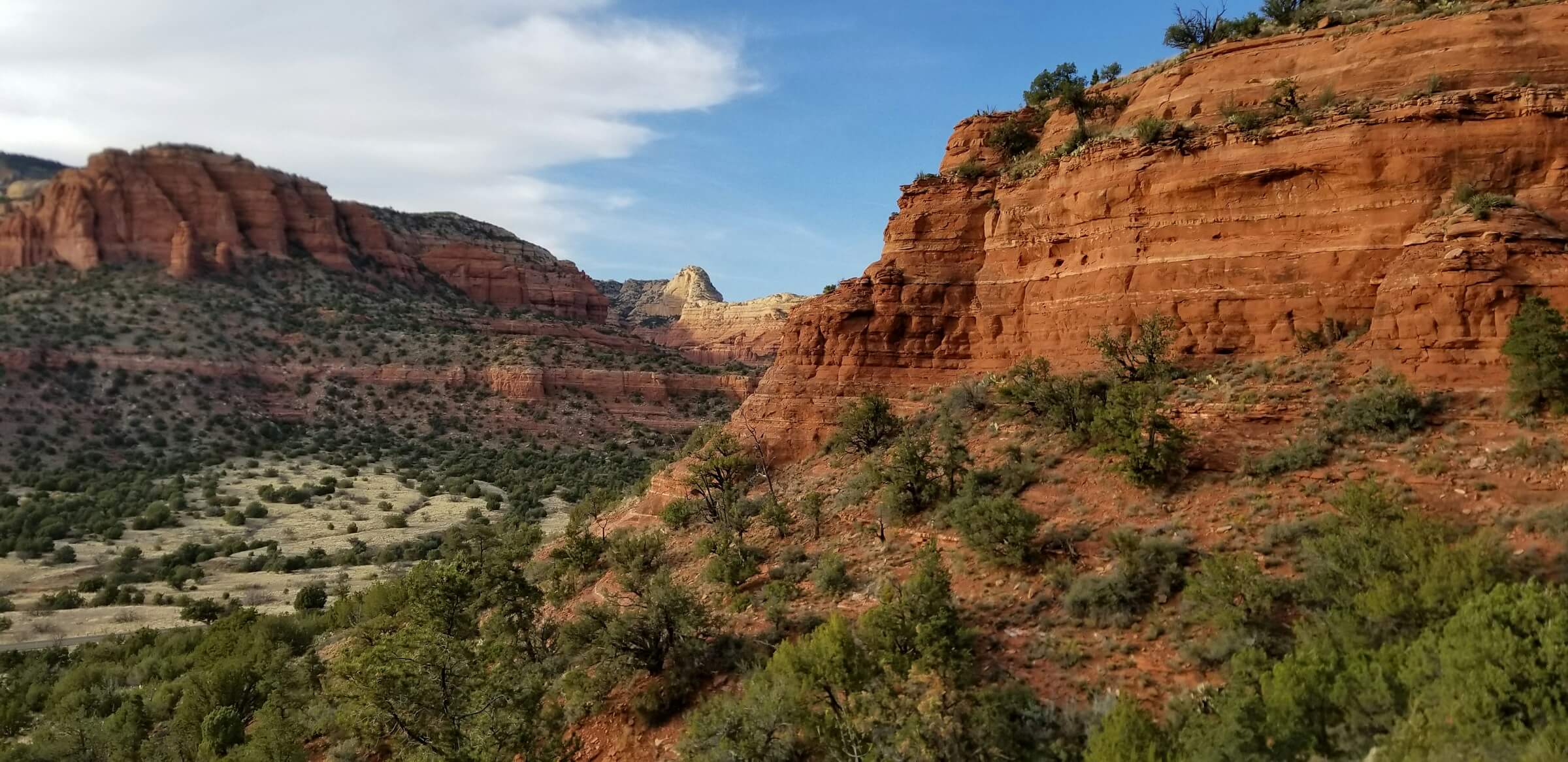 Red rocks encompassing a valley in Sedona, Arizona