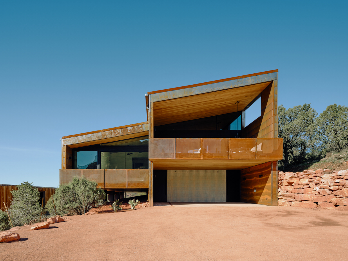 Fox a modern desert home in Sedona