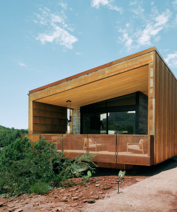 Kit a modern desert home in Sedona