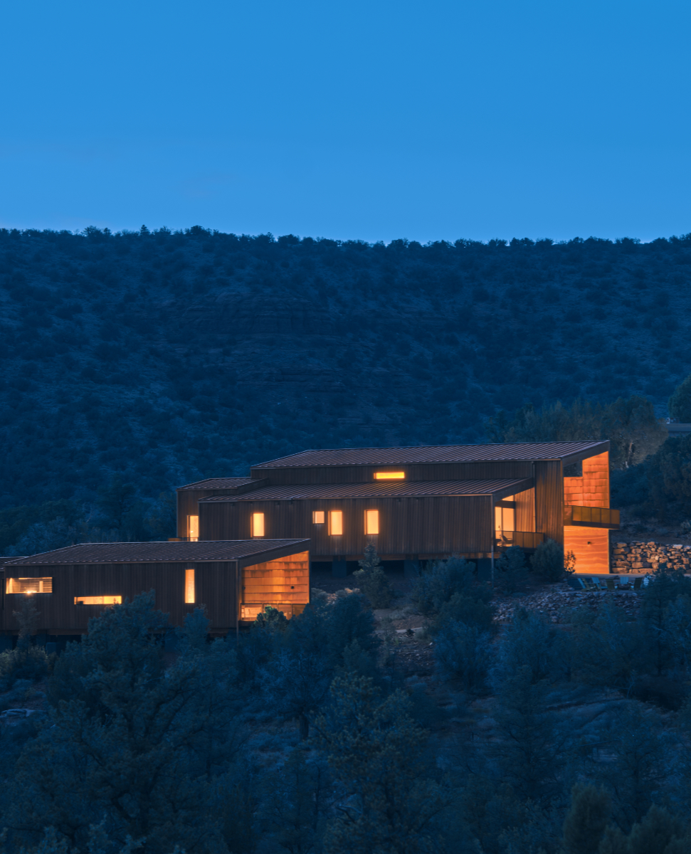 Fox and Kit a modern desert retreat in Sedona at night