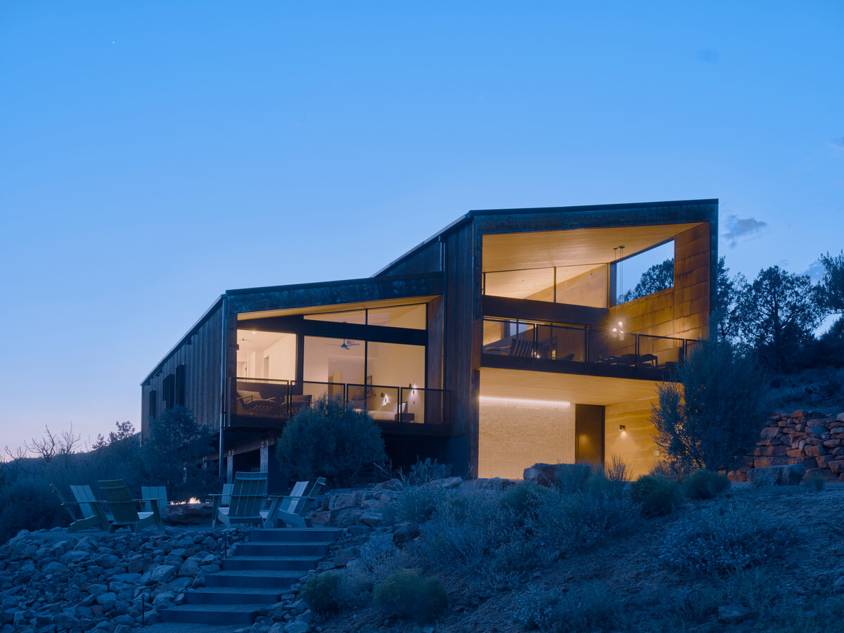 Fox a modern desert home in Sedona