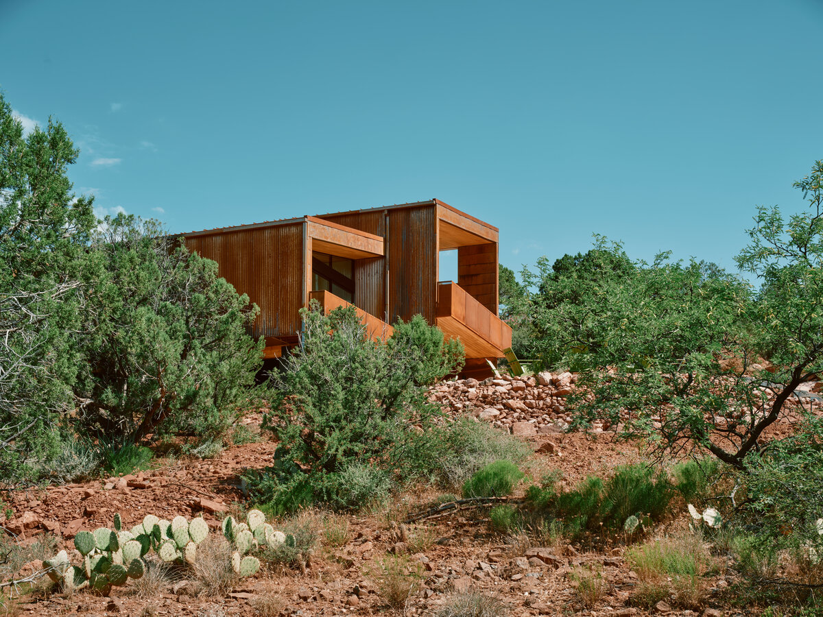 Fox a modern desert home in Sedona