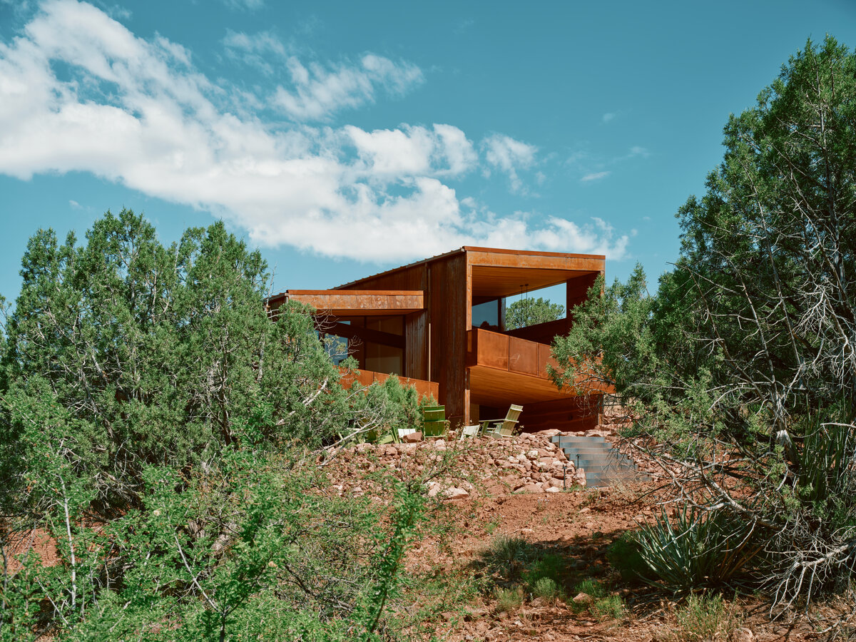Fox a modern desert home in Sedona