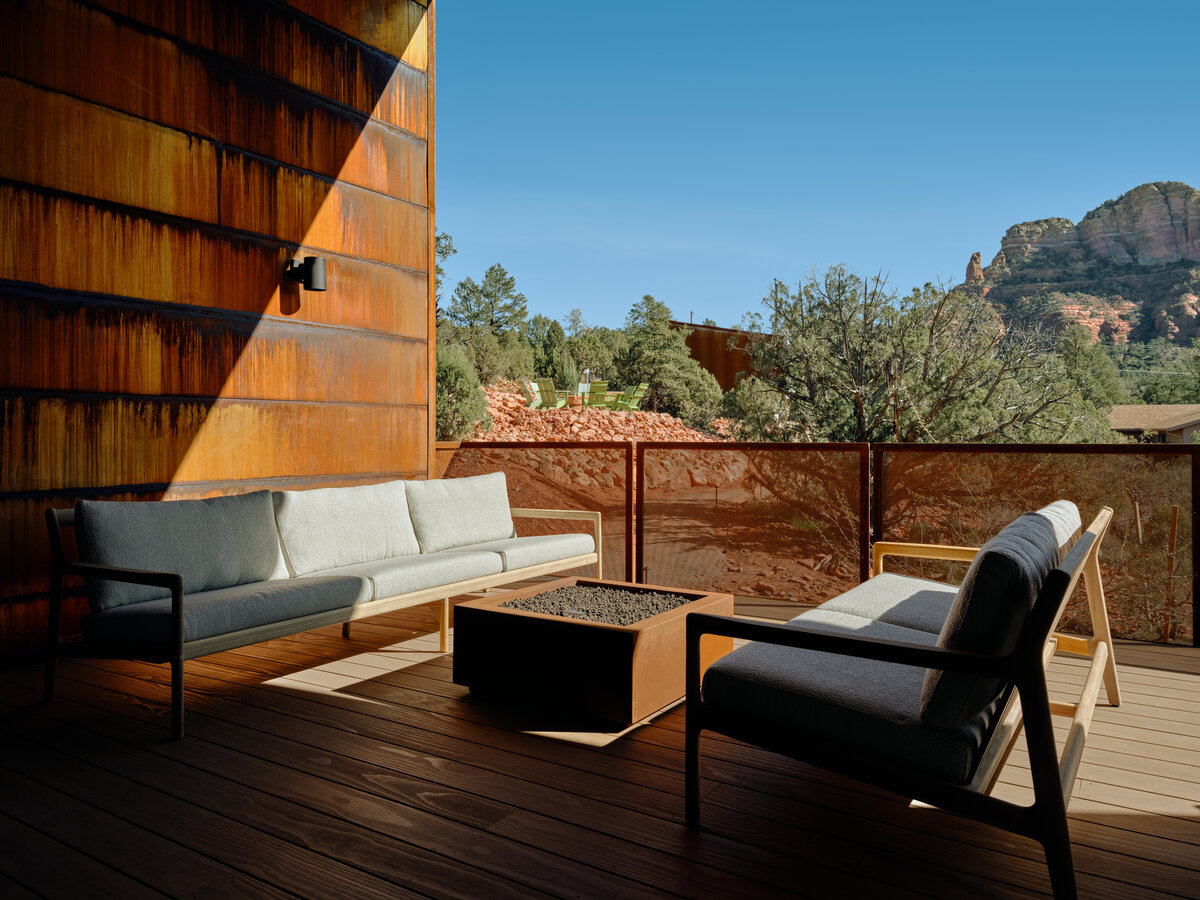 Covered patio with red rock view at Kit a modern home rental in Sedona