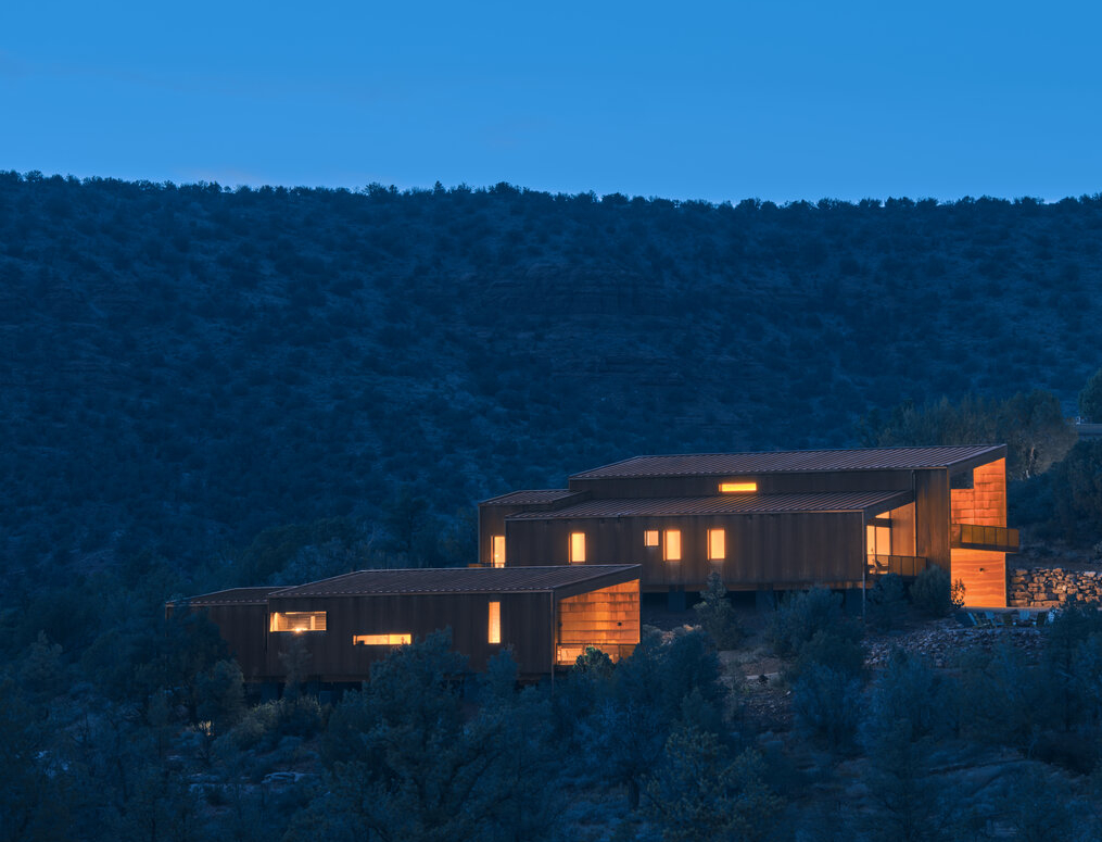 Fox a modern desert home in Sedona