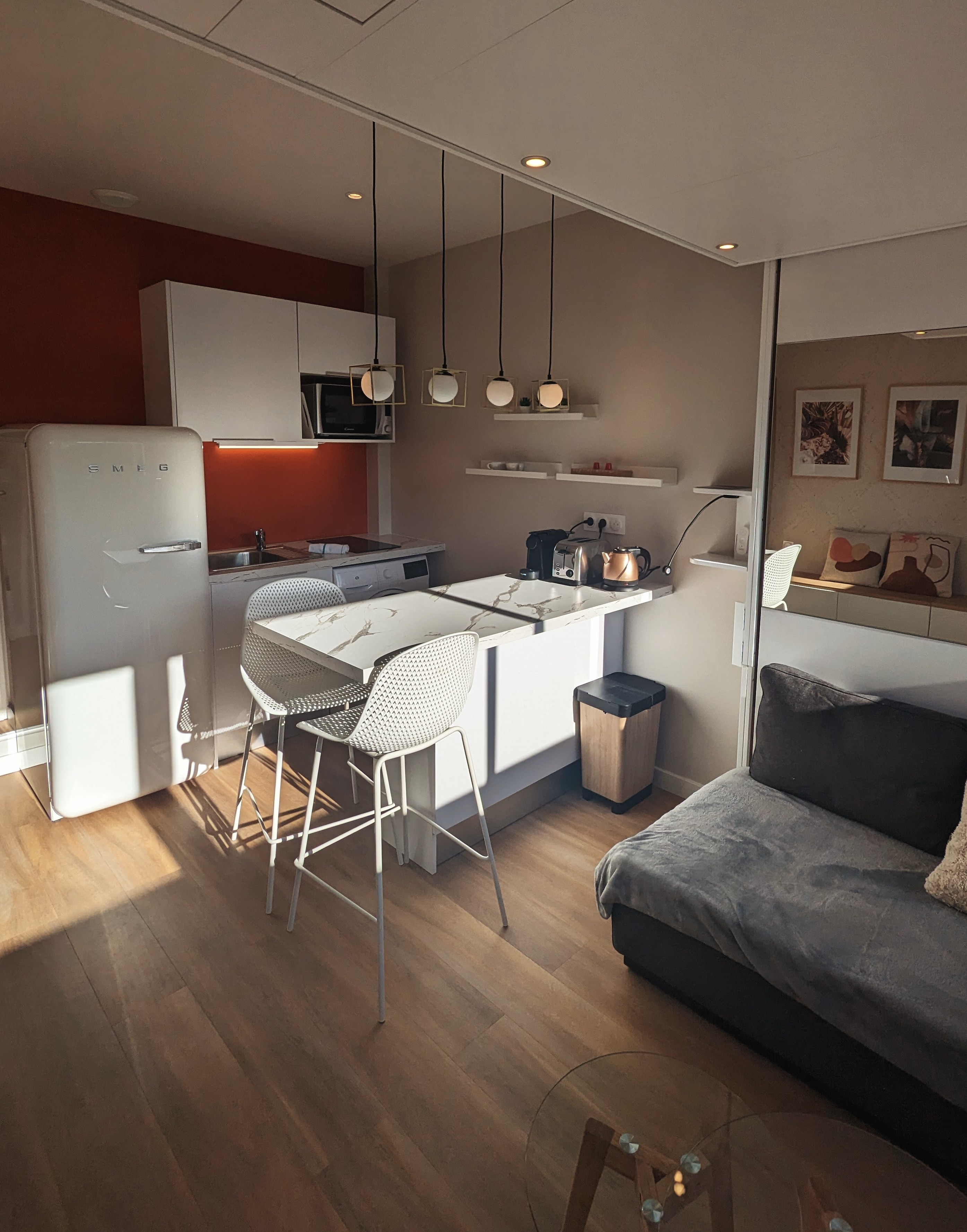Studio thème bohème avec coin cuisine + séjour + lit escamotable BED UP