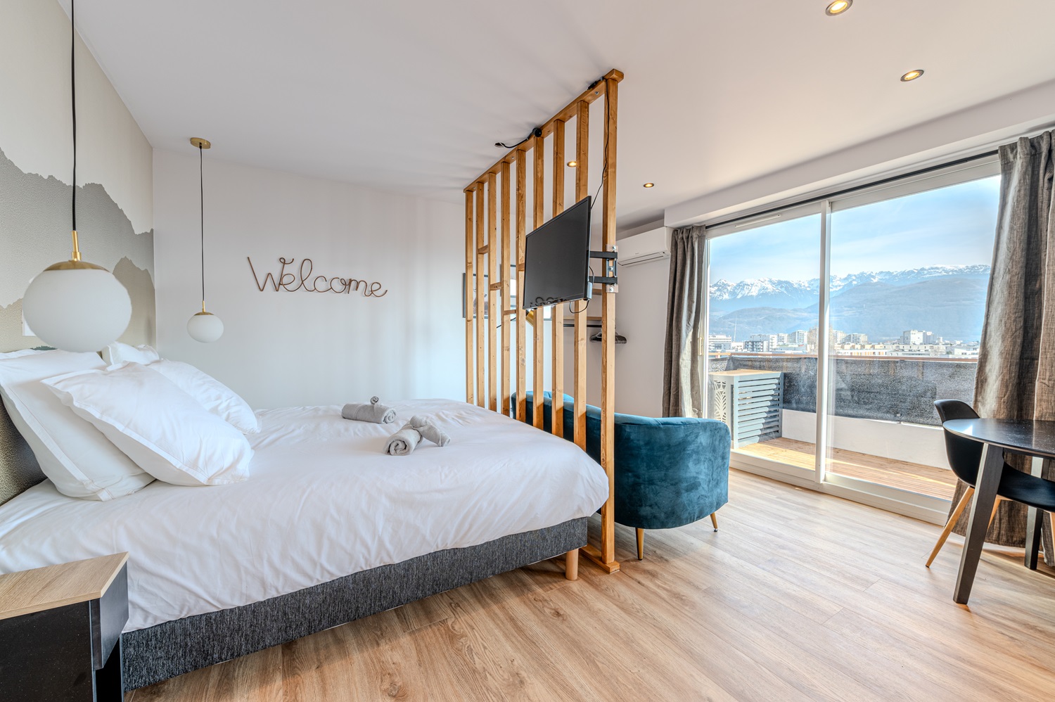 Vue coin chambre avec claustra