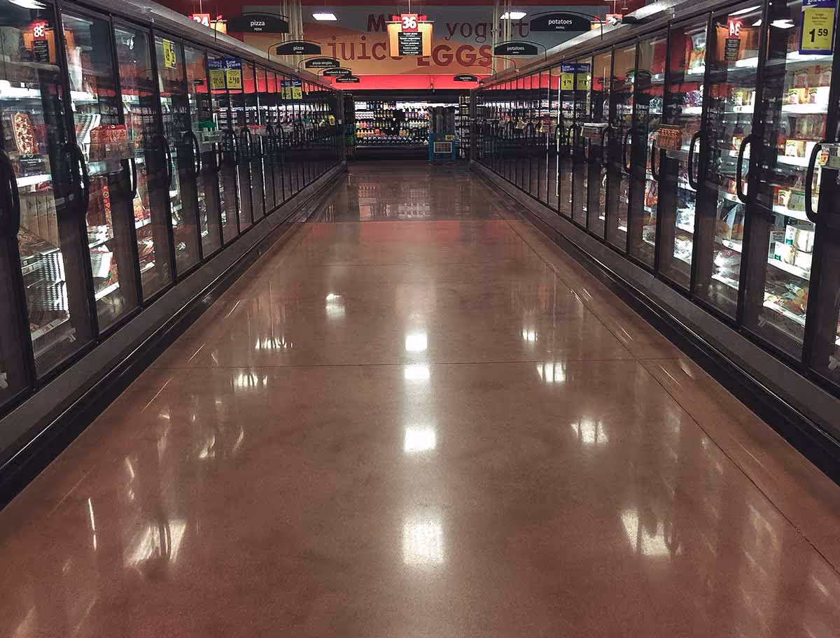Grocery store polished concrete flooring