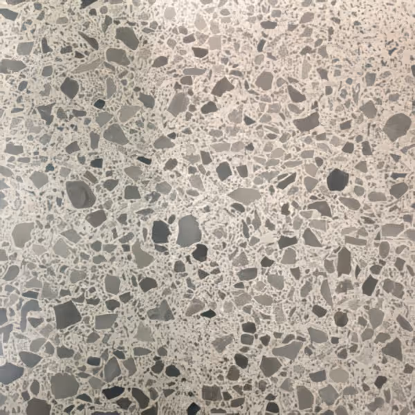 Large aggregate in concrete flooring
