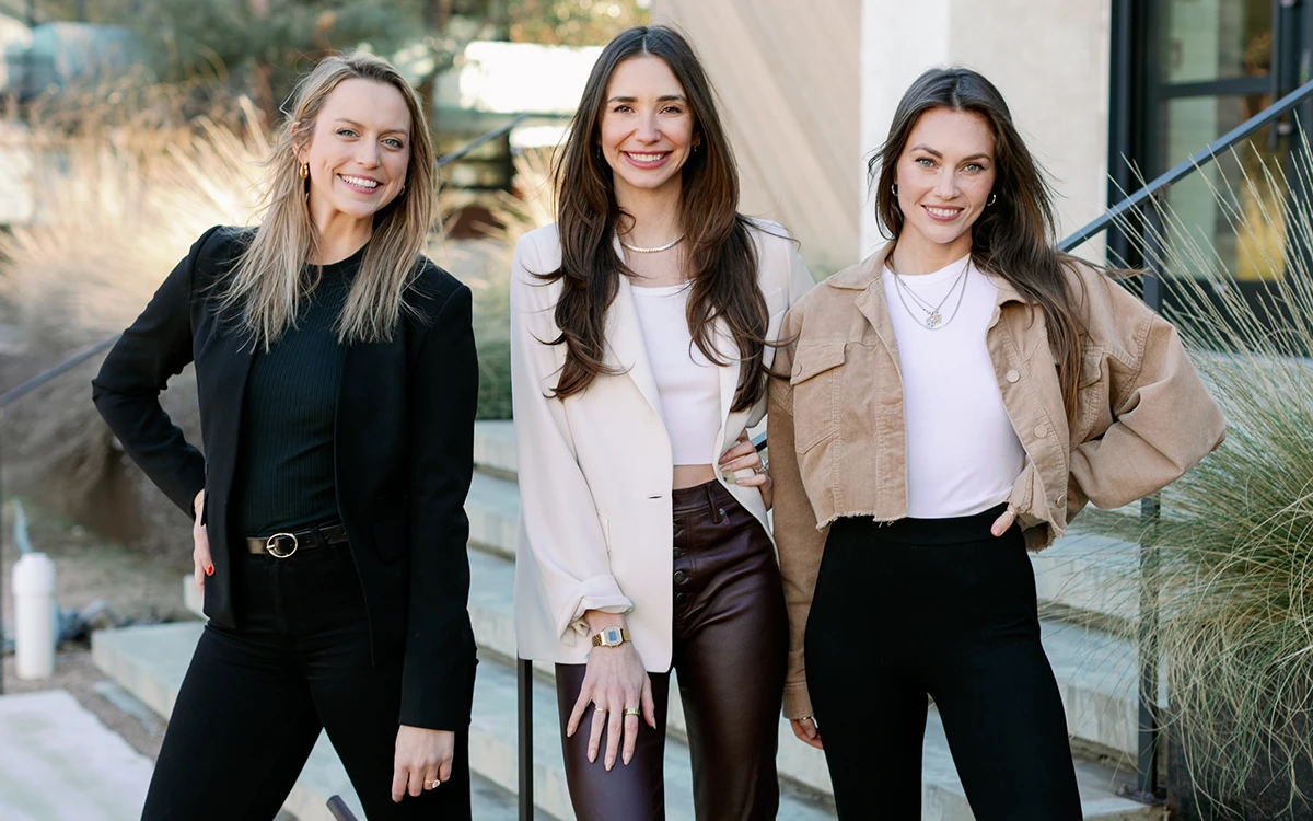 The Best First Date Outfits For Men, From A Pro Matchmaker