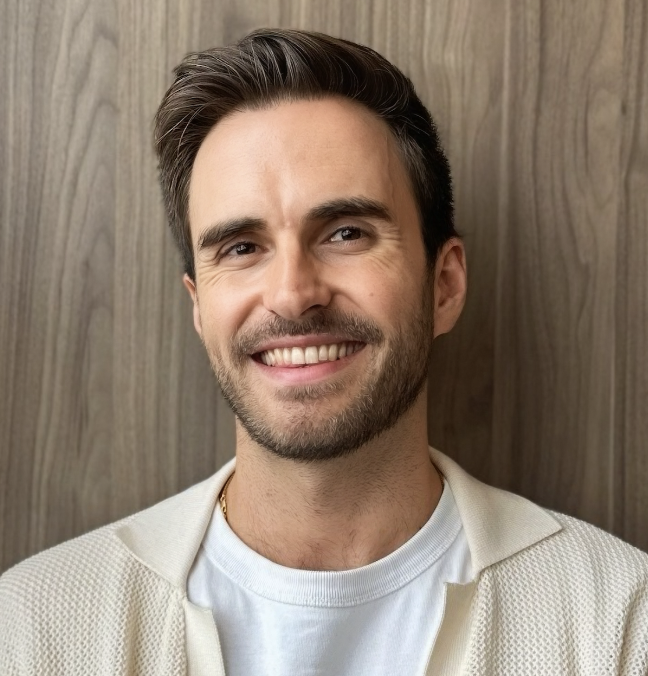 <subject>[headshot] image of a customer (for a mobility and transportation)</subject>