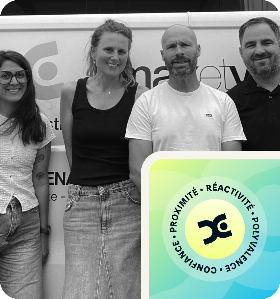 une photo de l'équipe max et vous avec 4 personnes souriant sur la photo