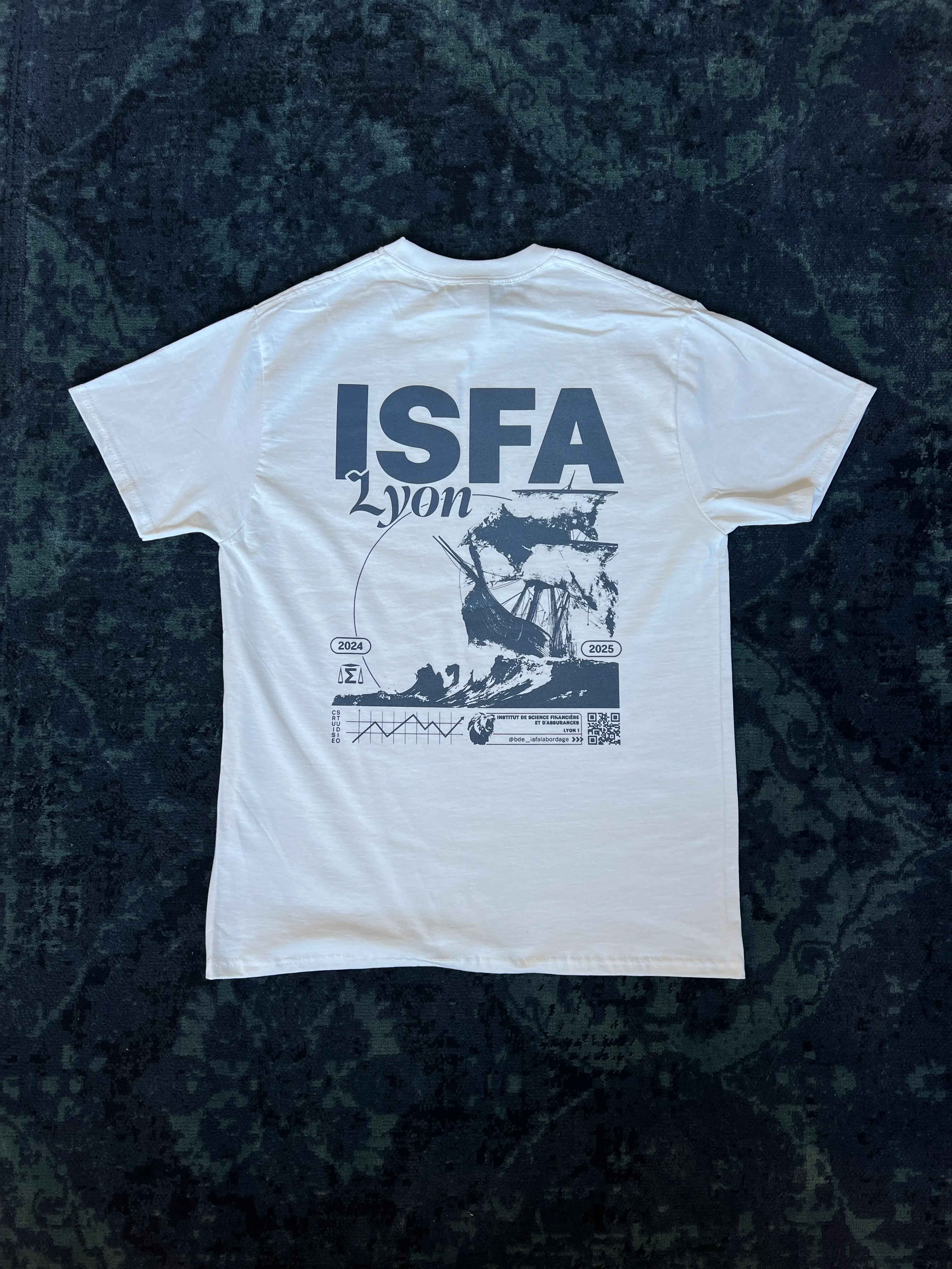 Sweat et t-shirt pour ISFA Lyon.