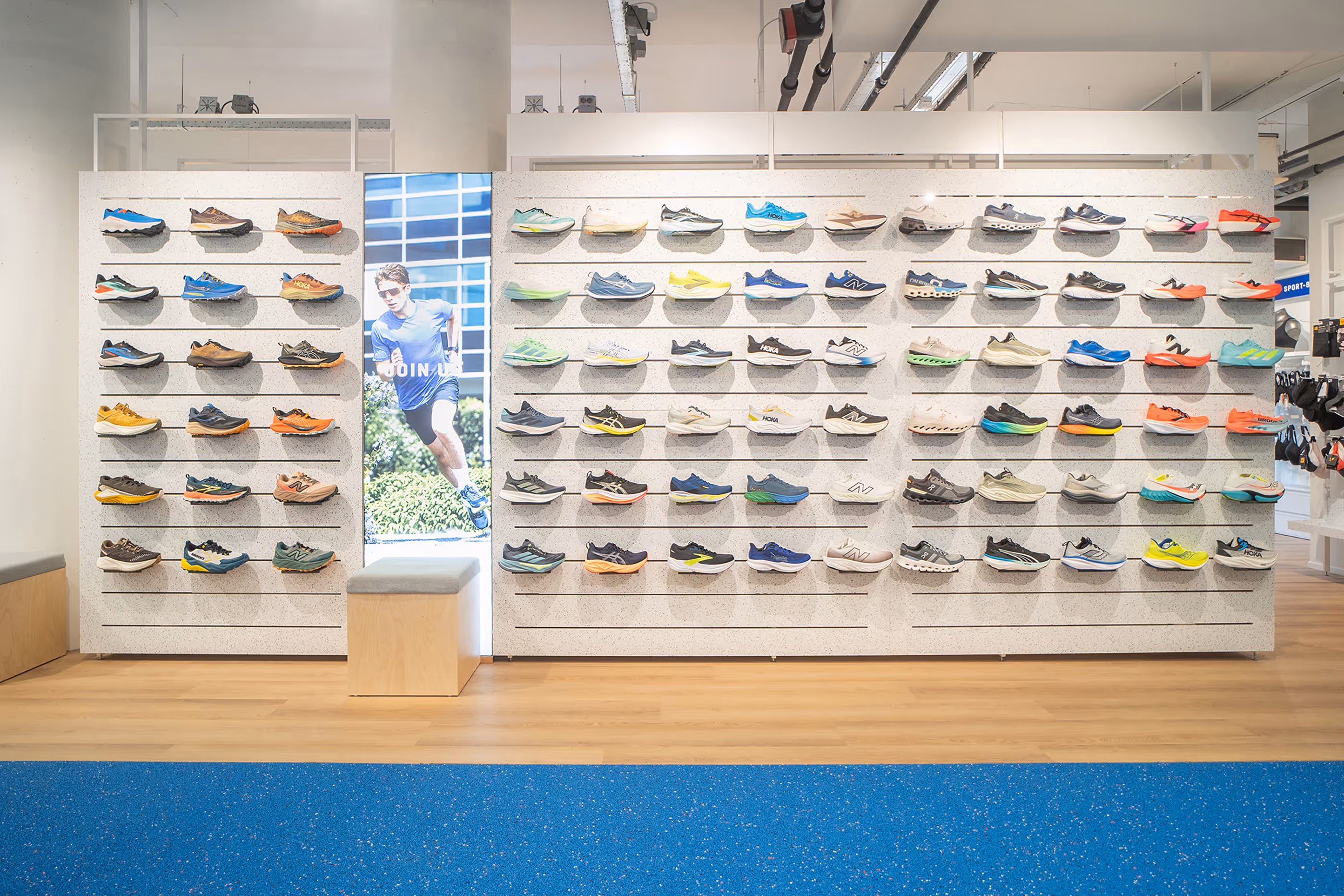 Runnersworld - Interior view 5 - Sustainable design by SWOODA for Runnersworld