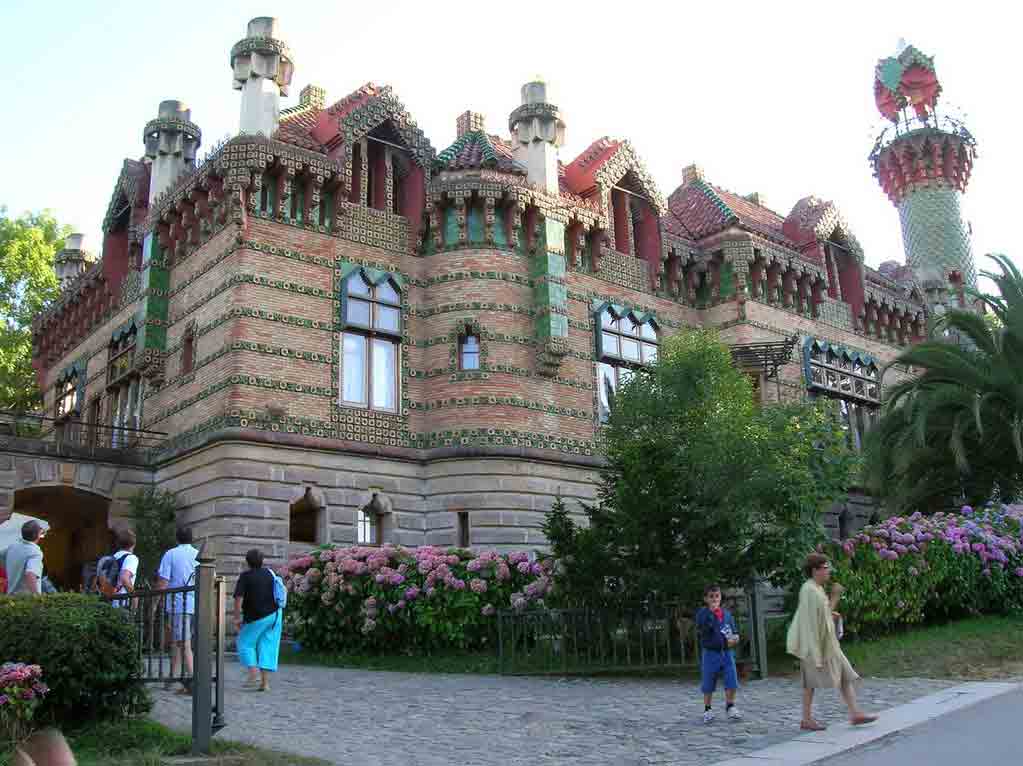 El Capricho de Gaudí en Comillas Cantabria