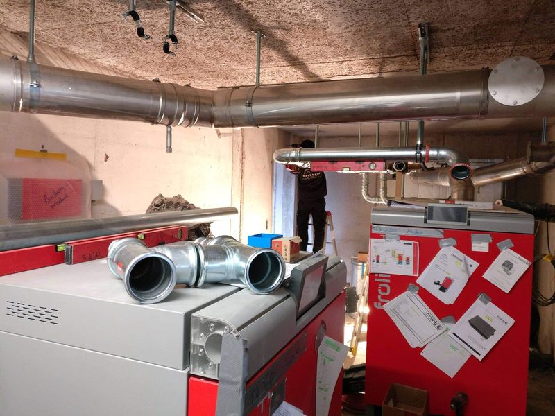 Heizzentrale des privaten Wärmeverbunds in Freudwil