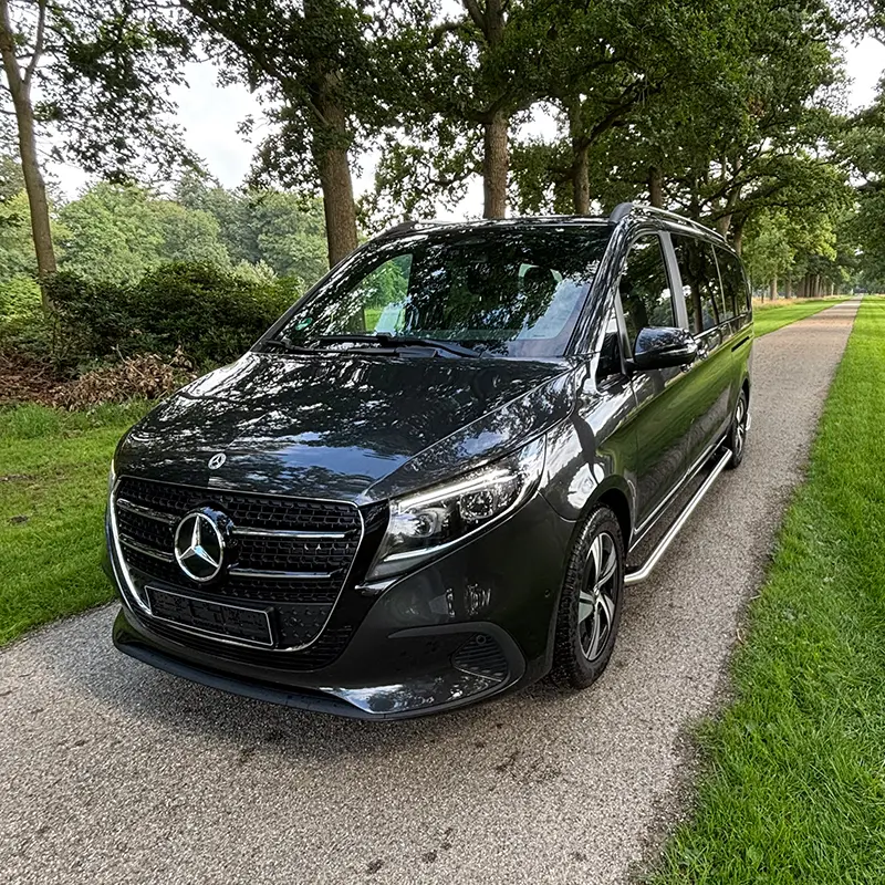 Luxuriöse Bustarife für 8- oder 9-Sitzer — Mercedes V-Klasse oder Volkswagen Caravelle