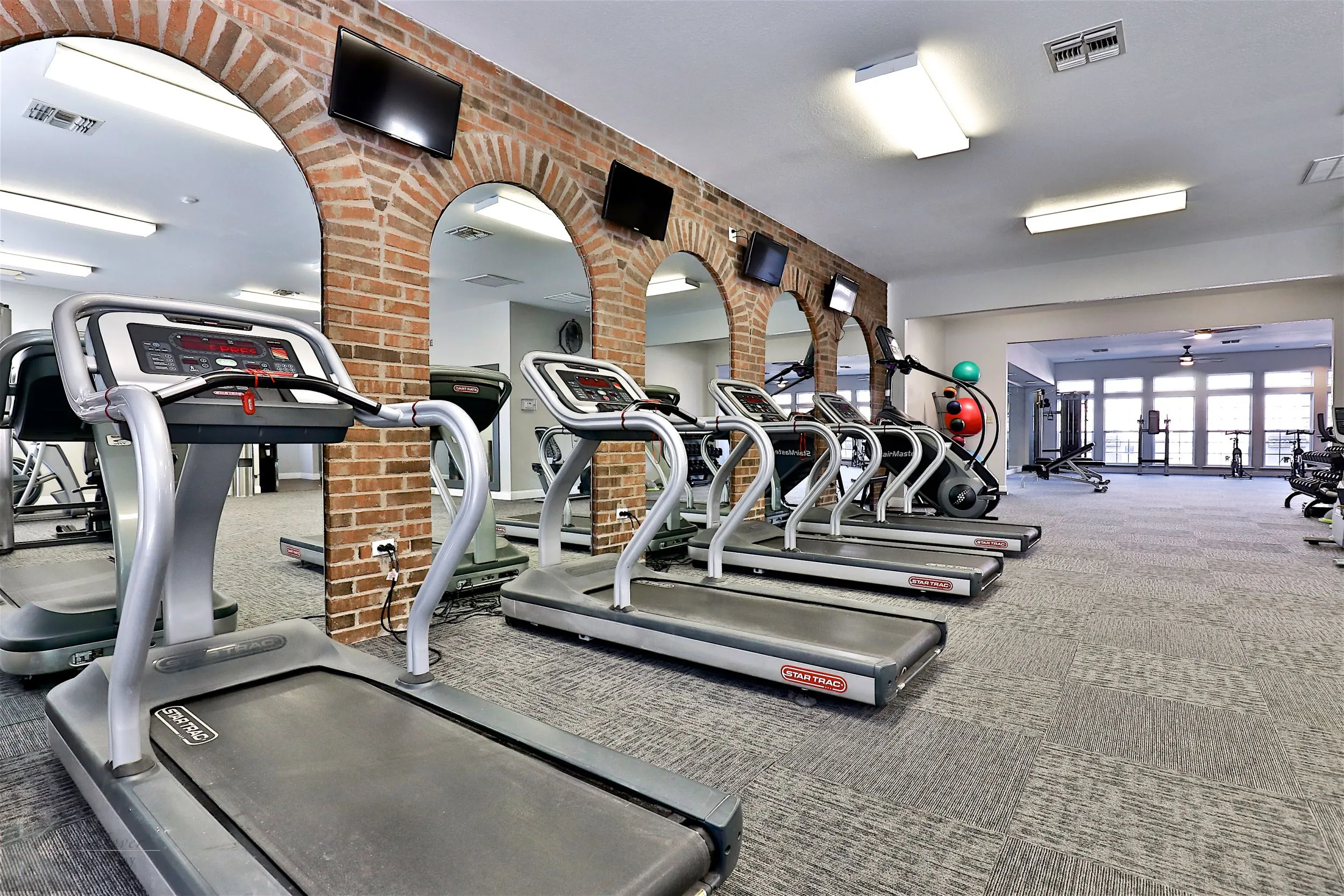 Fitness center 2