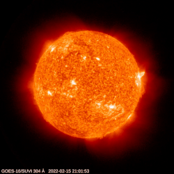 Éruption solaire observée en ultraviolet extrême par le satellite GOES-16 en février 2022.