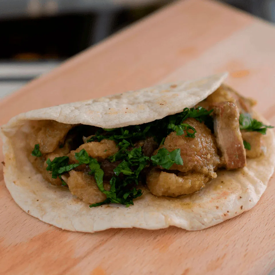 Chicharron taco