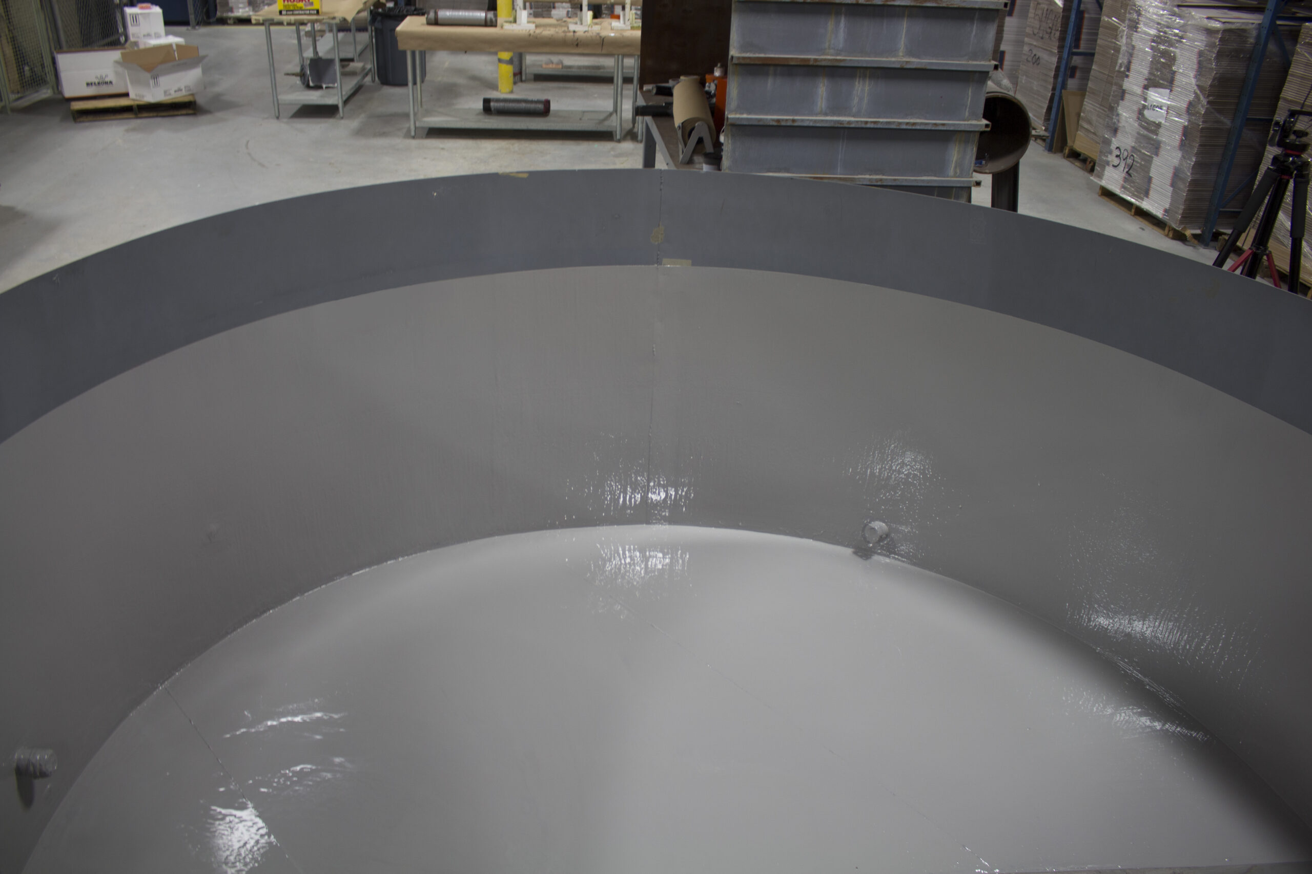 Seamless tank lining