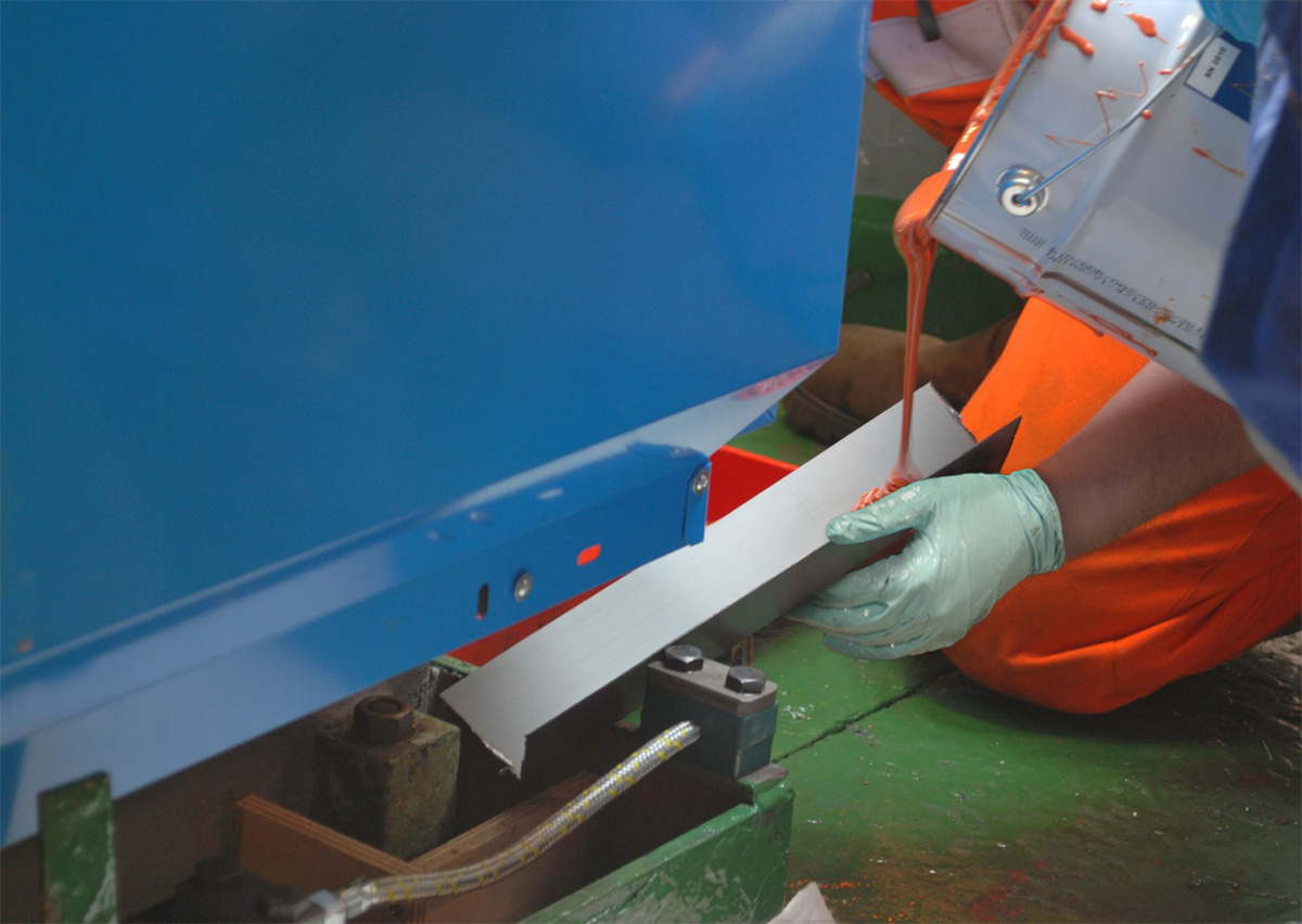 Crane track chocking