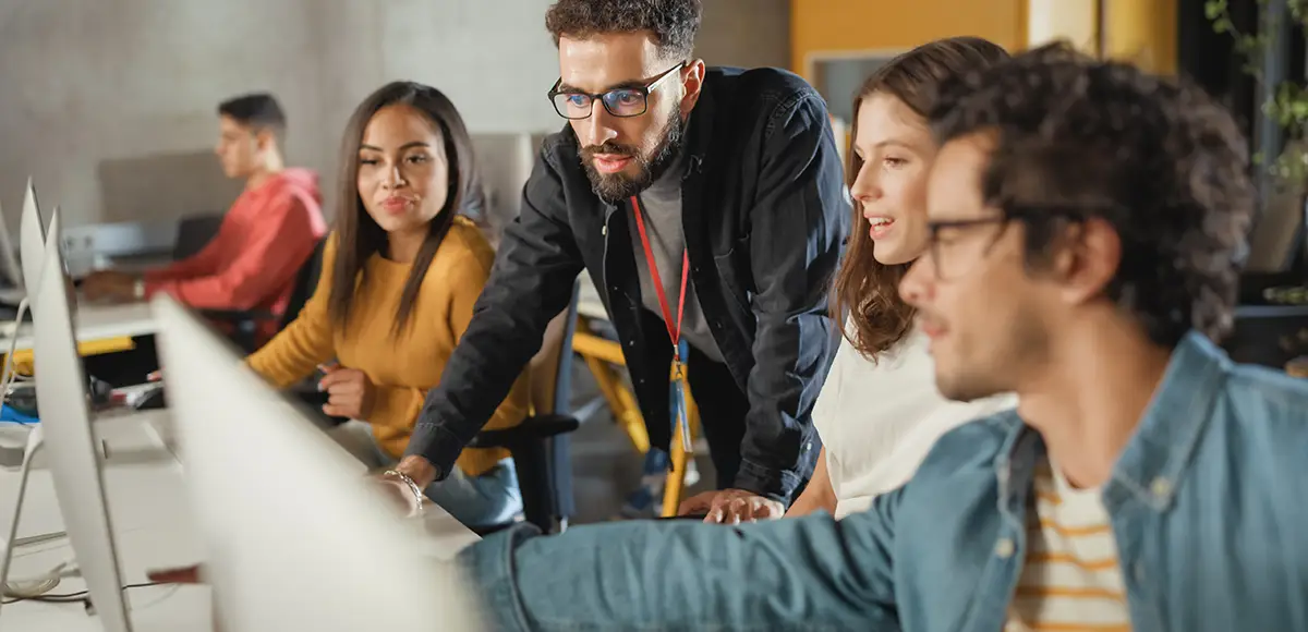 Leadership strategies for AI adoption, showcasing employee engagement and overcoming resistance in corporate training.